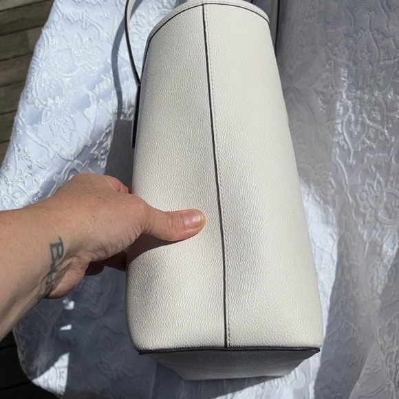 Kate Spade zip top tote bag bone color - Picture 4 of 12